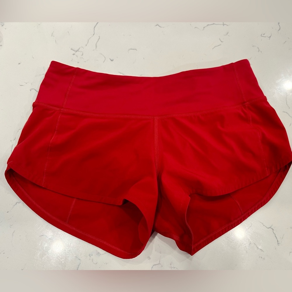 EUC lululemon free to be short size 2